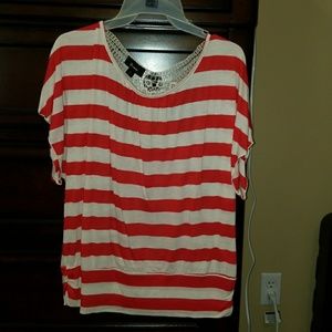 Short sleeve, banded bottom top